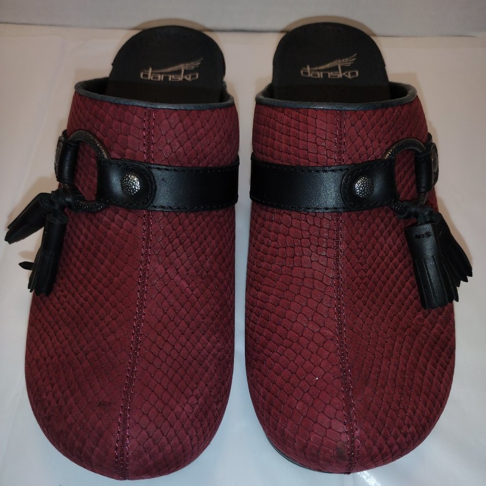 NWOB/ Dansko, Leather, Burgundy, Mules, with Black Tassels, Women Size 40/9.5